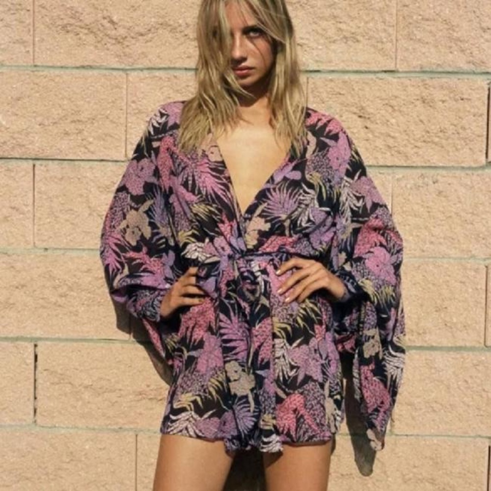 🛑 SOLD 🛑 New! Rare AGENT PROVOCATEUR Riva Palm Leaf Silk Kimono Cover-Up - Picture 3 of 13